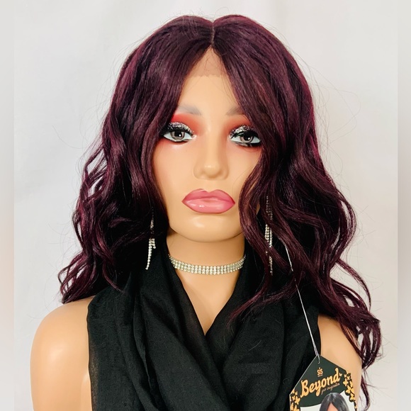22β Burgundy Lace Front Wig for Daily Wear or Events π€© - NO FURTHER DISCOUNT - Picture 9 of 9